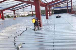 Giá sàn deck tại Hà Nội – Báo giá mới nhất, chi tiết & minh bạch từ Trường Lộc Steel
