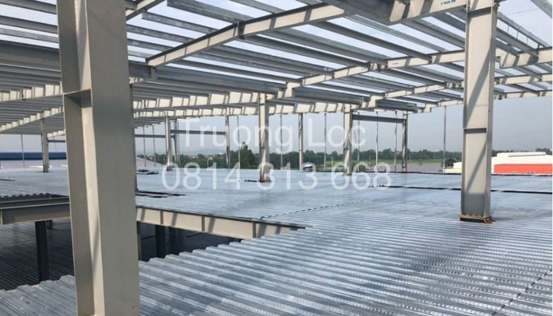 Giá thi công sàn deck mới nhất 2025 – Cập nhật chi tiết, tối ưu chi phí