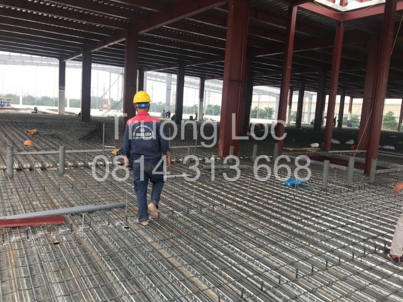 Khoảng cách dầm phụ sàn deck: Tiêu chuẩn, tính toán và ứng dụng thực tế
